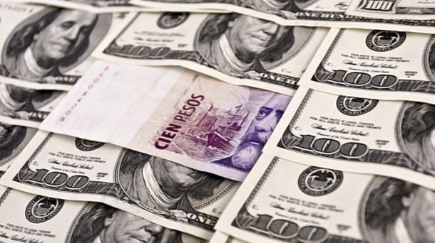 El Banco Central acelera una microdevaluación y el dólar oficial subió a $9,79