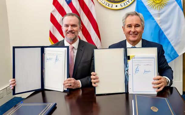 Jamieson Greer y Pablo Quirno firmaron el acuerdo comercial entre Estados Unidos y la Argentina.