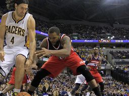 con el aporte de scola, los pacers volvieron a ganar en la nba con el aporte de scola, los pacers volvieron a ganar en la nba