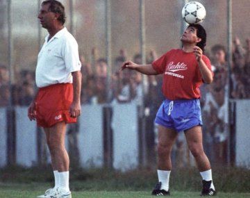 Carlos Bilardo vio la serie sobre su vida y se emocionó