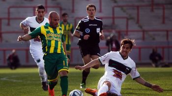 Aldosivi y Nueva Chicago volverán a verse las caras, pero esta vez para definir un ascenso (Foto de archivo) Aldosivi y Nueva Chicago volverán a verse las caras, pero esta vez para definir un ascenso (Foto de archivo)
