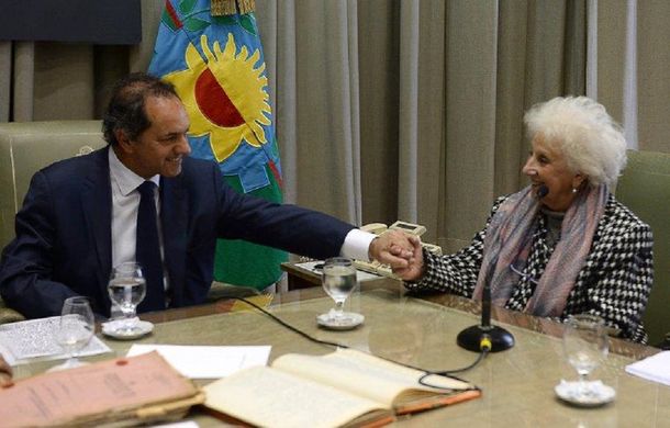 De Carlotto a Scioli: Cuando seas presidente, contá con nosotros