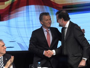 Macri y Rajoy se saludan con cordialidad
