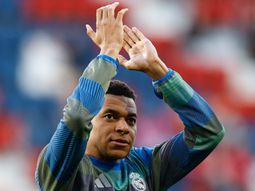 real madrid confirmo que kylian mbappe sufrio un esguince en la rodilla izquierda real madrid confirmo que kylian mbappe sufrio un esguince en la rodilla izquierda