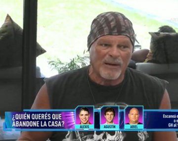 Maxi no se banca más a Alfa y se lo hizo saber a Romina