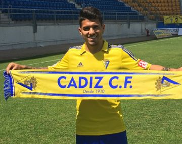 Sigue sus pasos: el hermano del Kun Agüero se fue a jugar a España