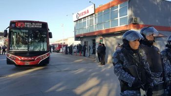 cordoba: choferes levantaron el paro para negociar despidos cordoba: choferes levantaron el paro para negociar despidos