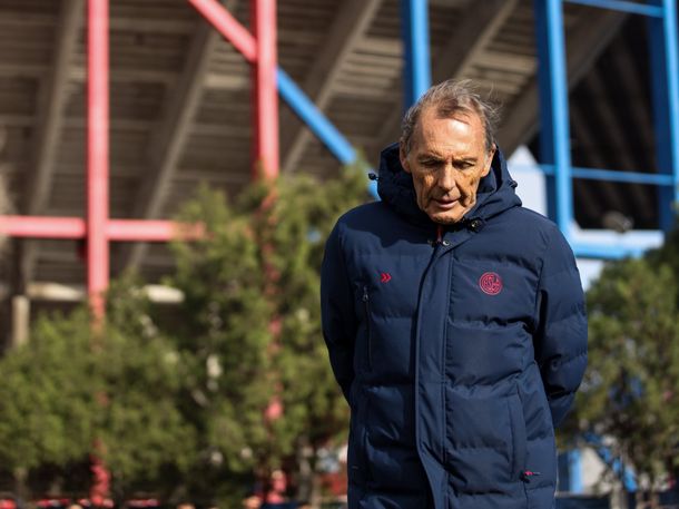 Cuál es la postura de Miguel Ángel Russo ante el interés de Riquelme y Boca