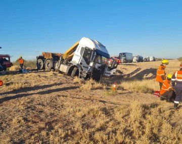 Terrible choque en La Rioja: tres muertos y dos menores en grave estado