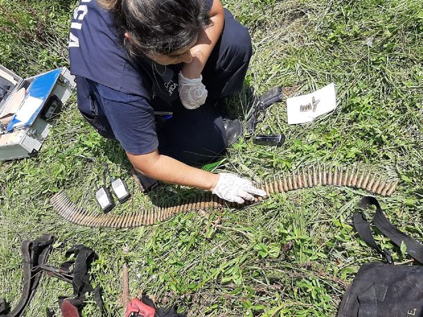 FOTOS Y VIDEO: Policías acudían a una emergencia por violencia de género y fueron recibidos con ráfagas de ametralladora