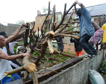 Decretaron emergencia en 10 estados por el huracán Sandy