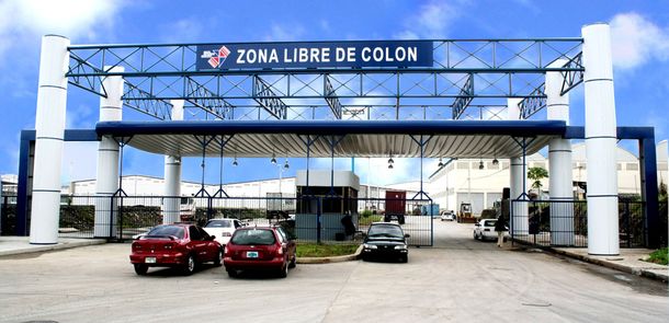 Entrada a la Zona Libre de Colón