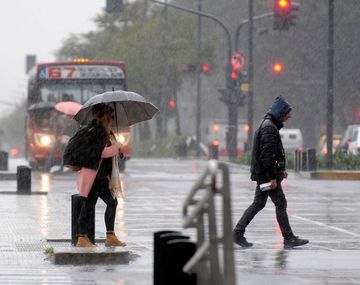 Sigue vigente el alerta meteorológico por tormentas y granizo en la Ciudad y el Conurbano