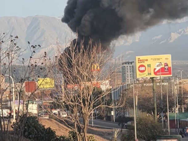 Incendio en un comercio en Mendoza