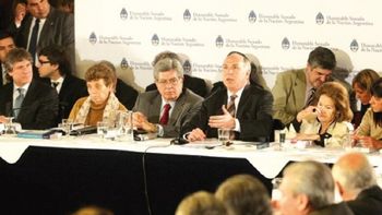 lorenzetti: se podria haber hecho mejor la discusion, pero eso nos excede lorenzetti: se podria haber hecho mejor la discusion, pero eso nos excede