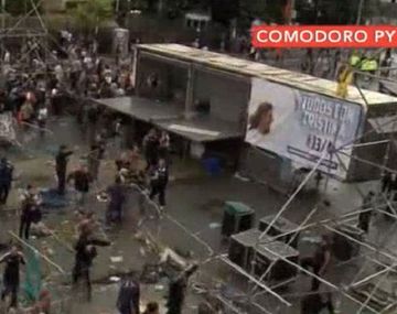 Incidentes entre militantes y la Metropolitana en la puerta de Comodoro Py