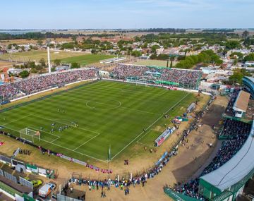 Postergaron Sarmiento-Barracas Central por la muerte del utilero