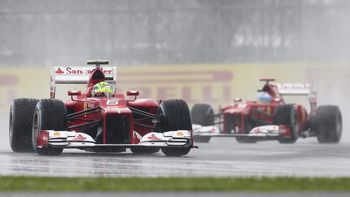 alonso se quedo con la pole bajo la lluvia en silverstone alonso se quedo con la pole bajo la lluvia en silverstone