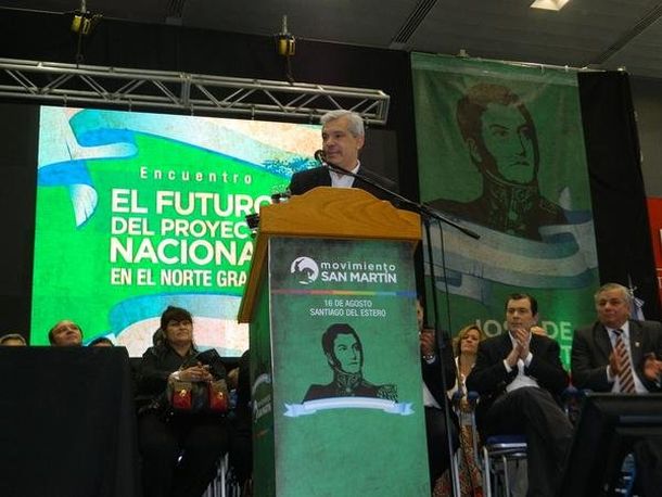 Julián Domínguez: No hay lugar para neutros