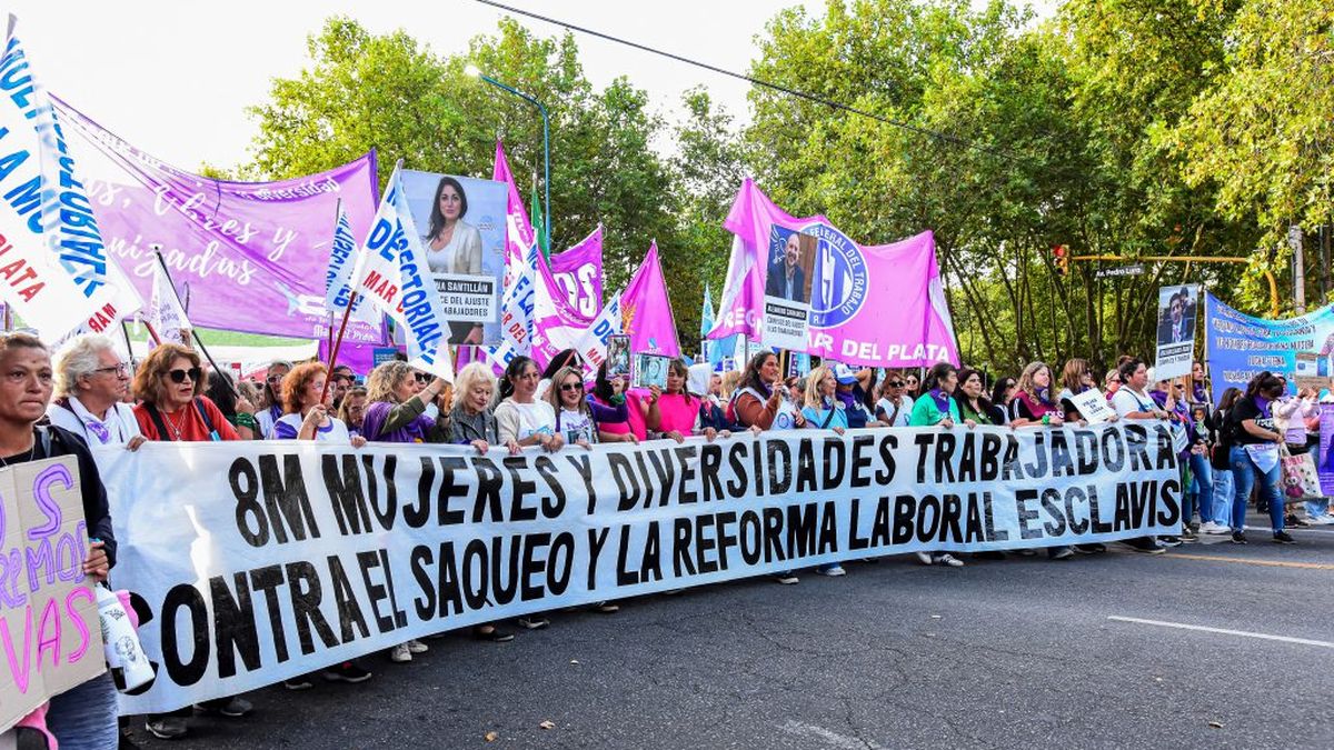 Miles de mujeres marcharon en todo el país por el 8M
