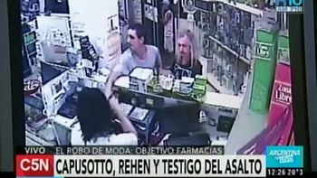 capusotto, tras ser testigo del robo a una farmacia: me estoy yendo del pais capusotto, tras ser testigo del robo a una farmacia: me estoy yendo del pais