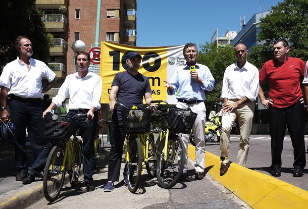 Presentan un amparo contra la privatización de las bicicletas porteñas