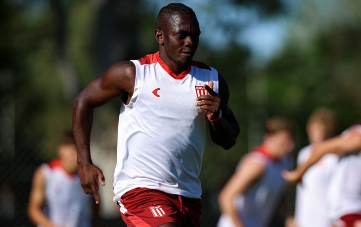 Aseguran que Edwuin Cetré fue ofrecido a River tras frustrarse su pase a Boca