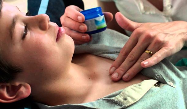 La Anmat prohibió la venta y el uso de un ungüento para combatir la tos