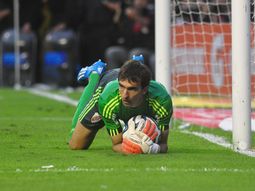 regalo de ano nuevo para el hincha de river: barovero seguira el proximo semestre regalo de ano nuevo para el hincha de river: barovero seguira el proximo semestre