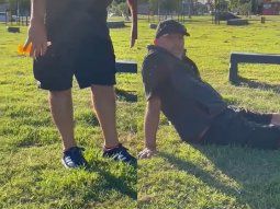 Es viral: un hombre creó una fórmula infalible para ahuyentar mosquitos