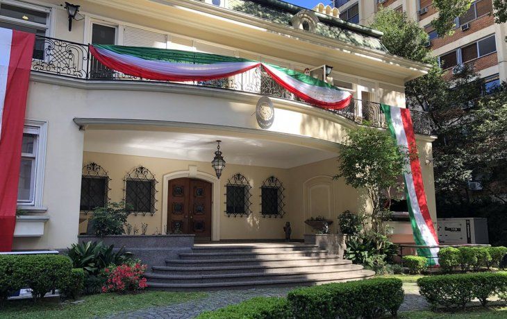 Un hombre tomó la embajada de México: lo detuvieron