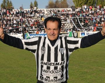 Un ex futbolista sufrió un fuerte choque