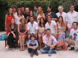 Elenco completo de Vecinos en guerra Elenco completo de Vecinos en guerra