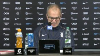 bielsa rompio el silencio tras la eliminacion de uruguay: hemos decepcionado a los aficionados bielsa rompio el silencio tras la eliminacion de uruguay: hemos decepcionado a los aficionados