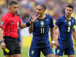 polemica en brasil: raphinha sorprendio con una confesion sobre su relacion con los hinchas polemica en brasil: raphinha sorprendio con una confesion sobre su relacion con los hinchas