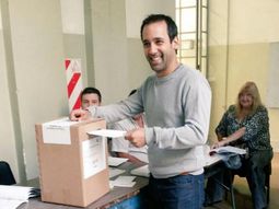 una agrupacion de izquierda se desmarco y llamo a votar a scioli una agrupacion de izquierda se desmarco y llamo a votar a scioli