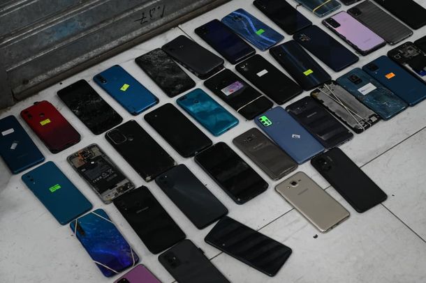 Se recuperaron un total de 49 celulares Se recuperaron un total de 49 celulares