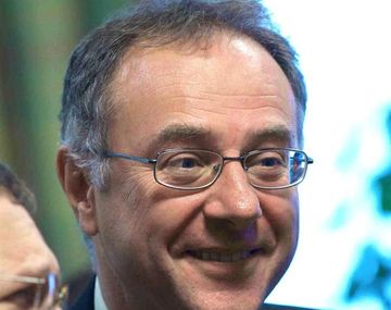Se suicidó el embajador serbio ante la OTAN en un aeropuerto