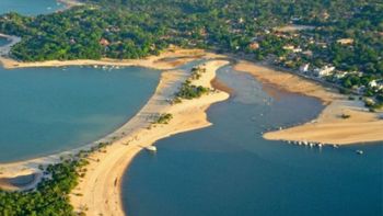 El pueblo con caminos en la selva, aguas cristalinas y mucho avistaje de fauna El pueblo con caminos en la selva, aguas cristalinas y mucho avistaje de fauna
