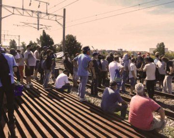 Un corte de vías en Avellaneda provocó caos en la estación Constitución