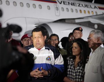 Hugo Chávez volverá a Cuba para tratarse el cáncer