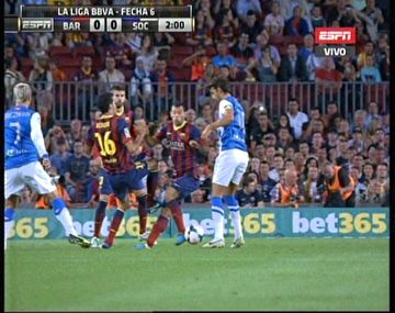 Mascherano recibió una terrible patada de un compañero