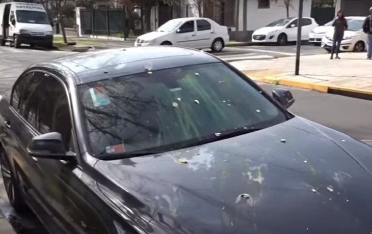 Atacaron a huevazos el auto de Aníbal Lotocki