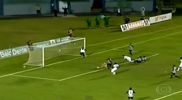 Insólito: el masajista evitó el empate de su equipo