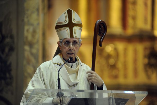 Poli: No perdamos la sensibilidad por los que menos tienen