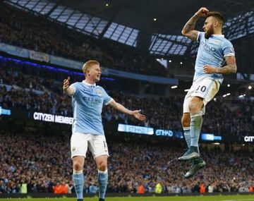 Con un gol de Otamendi