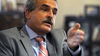 rossi contra sergio massa: su pensamiento es de derecha conservadora rossi contra sergio massa: su pensamiento es de derecha conservadora