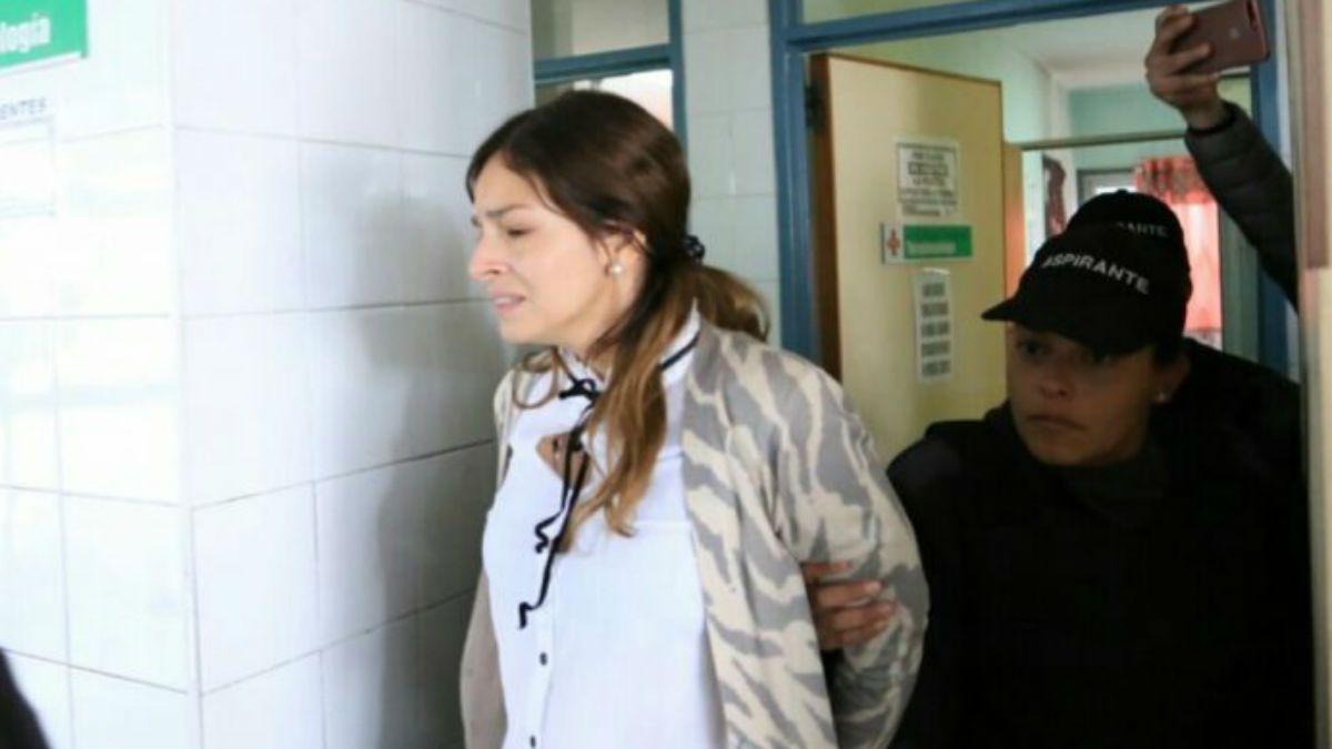 Quien Mato A Julieta En Oscuro Deseo