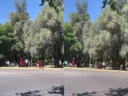 Brutal pelea entre estudiantes en Mendoza: un adolescente terminó en terapia intensiva