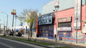se retrasa la vuelta a boedo: carrefour pidio unos dias mas y lammens estallo por twitter se retrasa la vuelta a boedo: carrefour pidio unos dias mas y lammens estallo por twitter